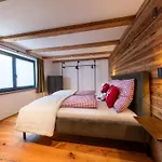 Hide-away Hahnenkamm 1 Apartament *
