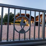 Hide-away Hahnenkamm 1